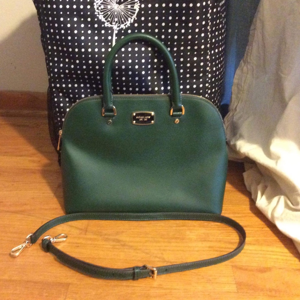 RARE Auth MichaelKors Purse comes w optional strap